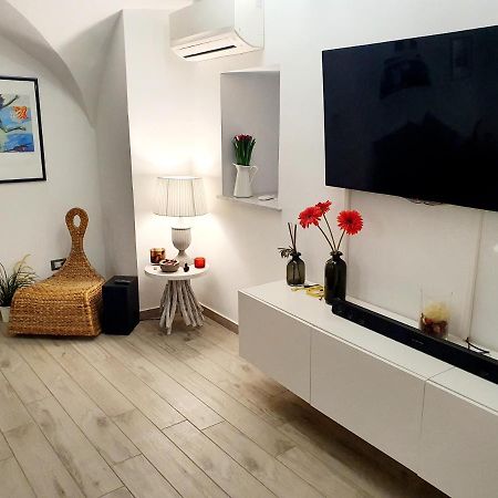 Vhome Exclusive Living Room Κατάνια Εξωτερικό φωτογραφία