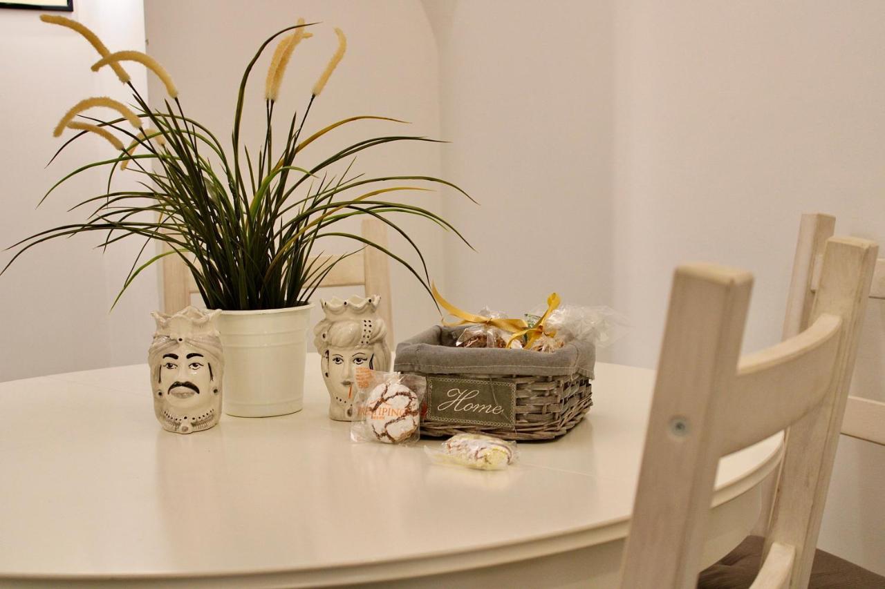 Vhome Exclusive Living Room Κατάνια Εξωτερικό φωτογραφία