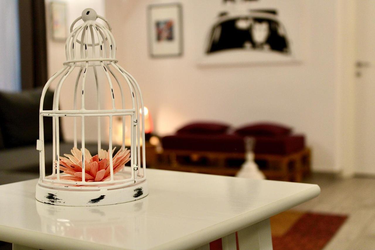 Vhome Exclusive Living Room Κατάνια Εξωτερικό φωτογραφία