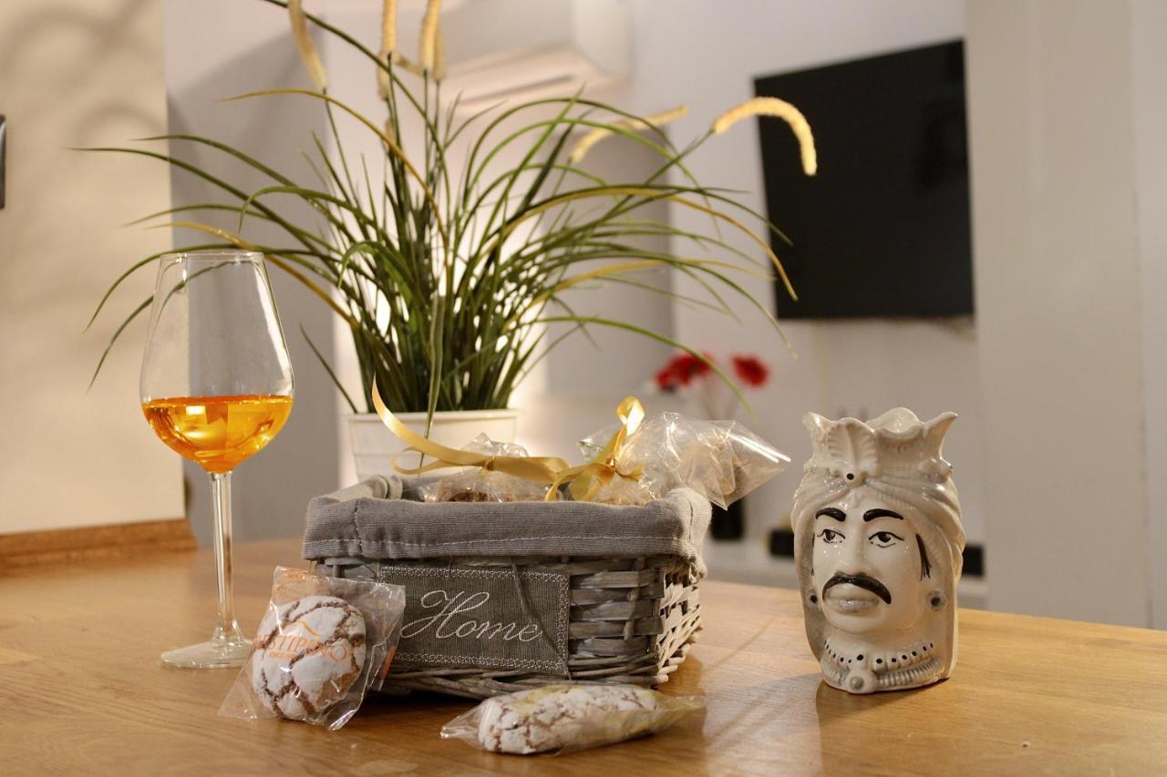 Vhome Exclusive Living Room Κατάνια Εξωτερικό φωτογραφία